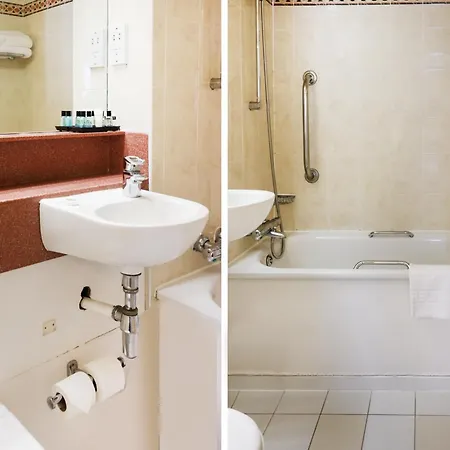 The Courtyard Near Daire Leeds (West Yorkshire)