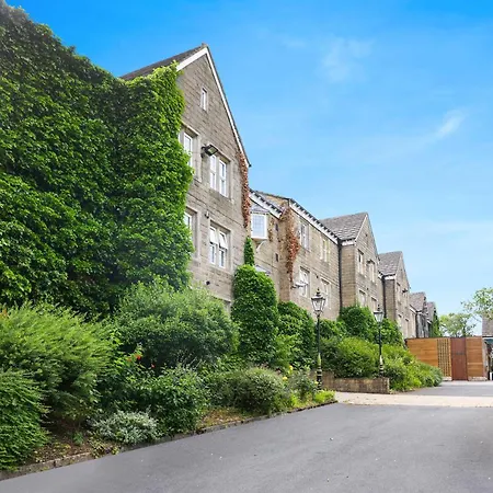 The Courtyard Near Leeds (West Yorkshire)