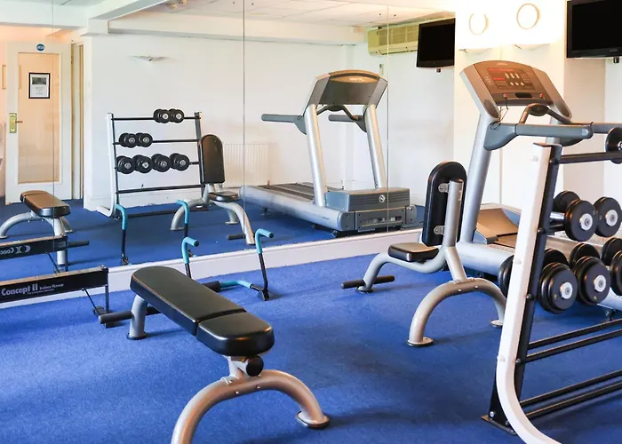 The Courtyard Near * Leeds (West Yorkshire)