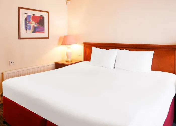 The Courtyard Near شقة